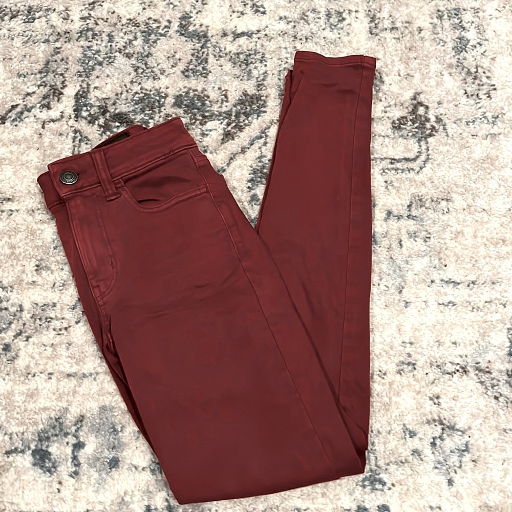 Cute American eagle jeans maroon